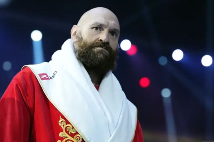 Mantan juara dunia tinju kelas berat, Tyson Fury, mengumumkan keputusan untuk pensiun dari dunia tinju.